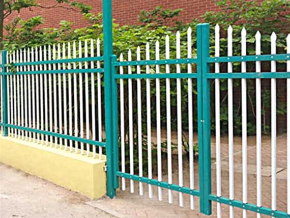 德宏围栏网批发厂家带大家了解工厂围栏网的规格及安装方法